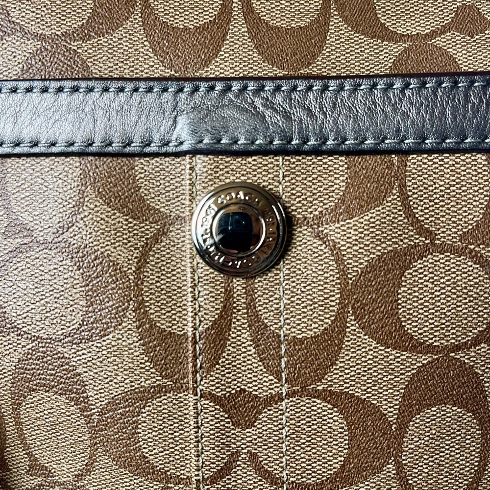 Pristine Coach LaRge Tote Bag Coated Canvas With Leather Tote - Picture 6 of 17